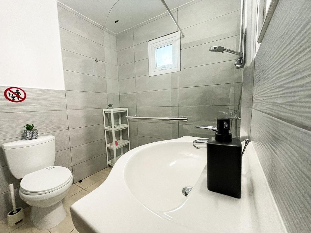 Serena'S 2-Br Apartment In Ларнака Экстерьер фото