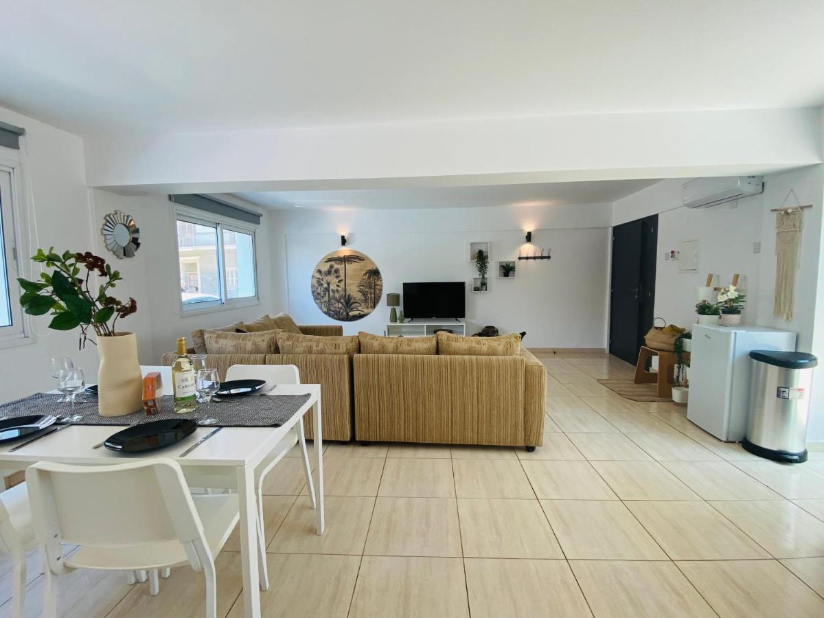 Serena'S 2-Br Apartment In Ларнака Экстерьер фото