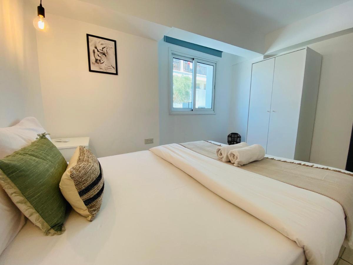 Serena'S 2-Br Apartment In Ларнака Экстерьер фото