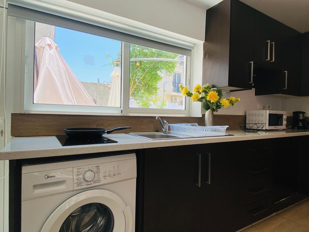 Serena'S 2-Br Apartment In Ларнака Экстерьер фото